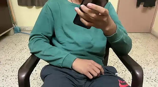 Snapshot of rahul_4u chatting on February 11, 2025, 4:56 pm rahul 4u online show from February 11, 2025, 4:56 pm