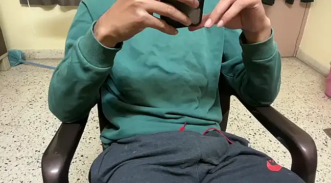 Snapshot of rahul_4u chatting on February 13, 2025, 6:48 pm rahul 4u online show from February 13, 2025, 6:48 pm