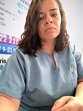 NATHALIA-28  online show from November 12, 2025, 11:54 am