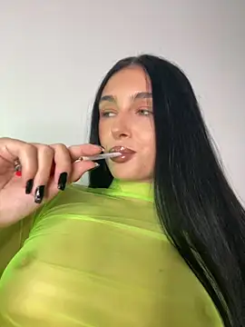 IvyKaelani online show from September 16, 2025, 4:19 pm