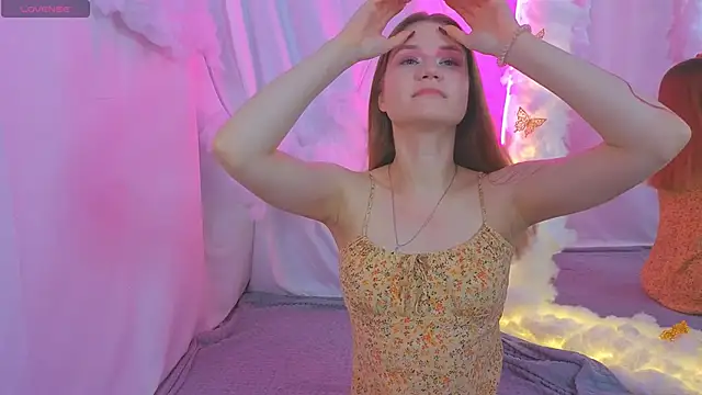 Snapshot of AlisiaSpinnet_ chatting on October 27, 2025, 4:00 pm AlisiaSpinnet online show from October 27, 2025, 4:00 pm