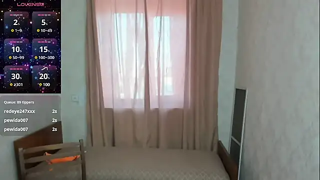 Snapshot of elis_gabbi chatting on February 21, 2025, 8:18 am elis gabbi online show from February 21, 2025, 8:18 am