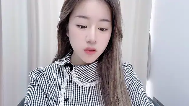 Snapshot of chloe-01 chatting on January 12, 2025, 3:17 am chloe-01 online show from January 12, 2025, 3:17 am