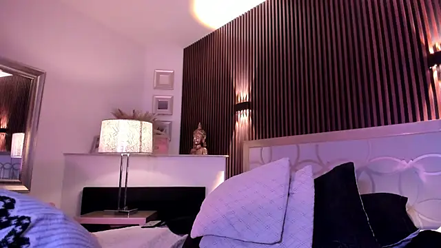 Snapshot of NattashaHotson chatting on October 30, 2025, 9:55 am NattashaHotson online show from October 30, 2025, 9:55 am