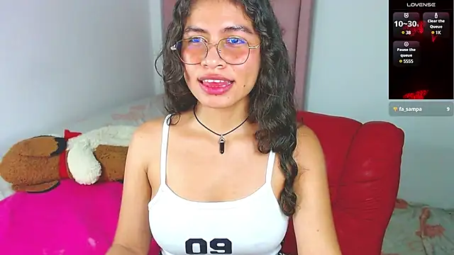 Snapshot of Cynthia_hazel chatting on December 11, 2024, 11:08 am Cynthia hazel online show from December 11, 2024, 11:08 am