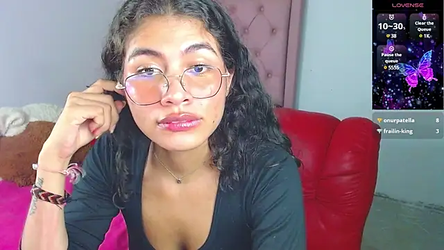 Snapshot of Cynthia_hazel chatting on February 10, 2025, 9:25 am Cynthia hazel online show from February 10, 2025, 9:25 am