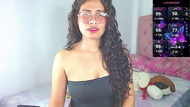 Snapshot of Cynthia_hazel chatting on November 29, 2025, 4:04 am Cynthia hazel online show from November 29, 2025, 4:04 am