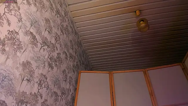 the perfectgirl online show from March 3, 2025, 3:42 pm