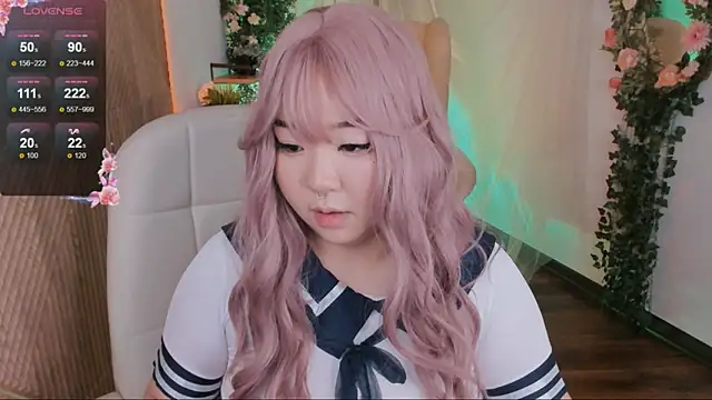 Snapshot of mei_honey_ chatting on December 15, 2024, 1:54 pm mei honey  online show from December 15, 2024, 1:54 pm