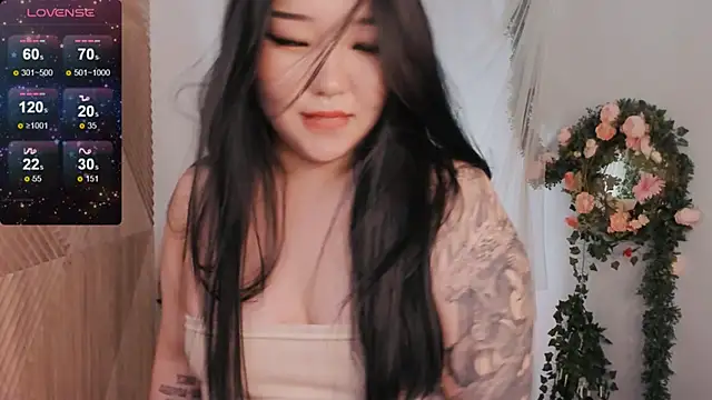 Snapshot of mei_honey_ chatting on February 21, 2025, 5:09 pm mei honey  online show from February 21, 2025, 5:09 pm