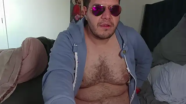 bearcloudcomputa online show from January 4, 2025, 9:52 pm