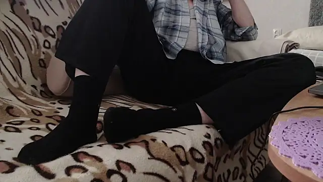 nikdov3 online show from December 2, 2024, 7:25 am