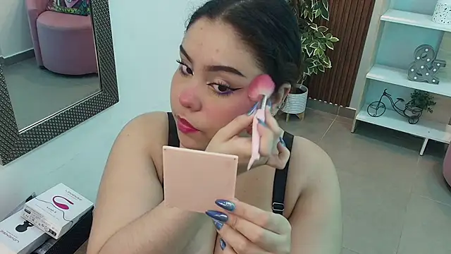 Snapshot of Dalila_Sky chatting on November 27, 2025, 6:10 pm Dalila Sky online show from November 27, 2025, 6:10 pm