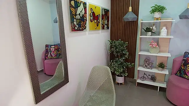 Snapshot of Dalila_Sky chatting on December 14, 2025, 11:04 am Dalila Sky online show from December 14, 2025, 11:04 am