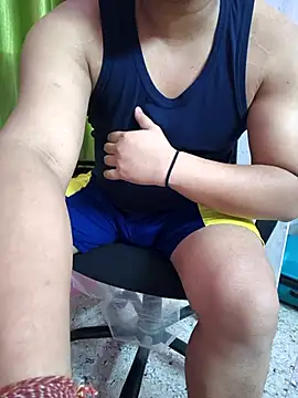 Snapshot of zon_zustin chatting on February 19, 2025, 2:12 pm zon zustin online show from February 19, 2025, 2:12 pm