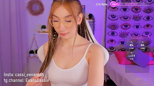 Snapshot of Cassie_Ice chatting on March 6, 2025, 3:35 am Cassie Ice online show from March 6, 2025, 3:35 am