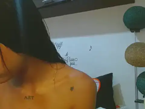 Snapshot of dulcelatina222 chatting on December 27, 2024, 5:42 am dulcelatina222 online show from December 27, 2024, 5:42 am