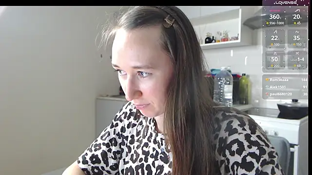 Snapshot of --Model--2 chatting on September 13, 2025, 1:05 am --Model--2 online show from September 13, 2025, 1:05 am