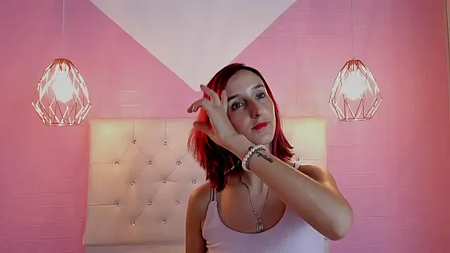 Ambar Roux  online show from February 3, 2025, 8:03 pm