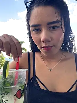  Luana online show from November 18, 2025, 5:39 pm