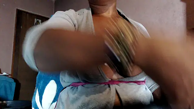 boobassymom online show from January 29, 2025, 3:33 am