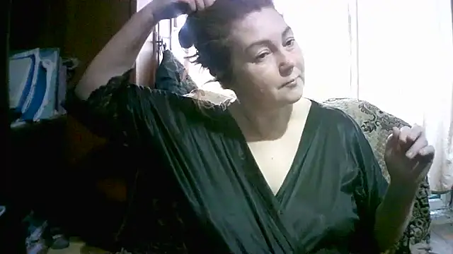 Madame-Butterfly online show from November 7, 2025, 3:39 am