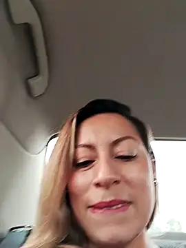 Snapshot of Katalina_S3xy chatting on March 2, 2025, 5:47 pm Katalina S3xy online show from March 2, 2025, 5:47 pm