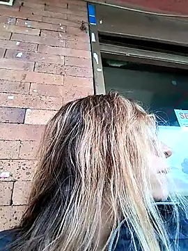 Snapshot of Katalina_S3xy chatting on March 13, 2025, 12:35 pm Katalina S3xy online show from March 13, 2025, 12:35 pm