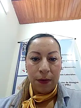 Snapshot of Katalina_S3xy chatting on October 17, 2025, 12:52 pm Katalina S3xy online show from October 17, 2025, 12:52 pm