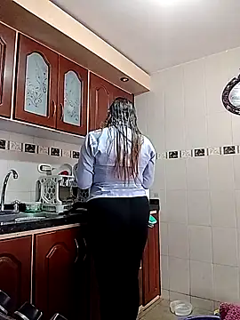 Snapshot of Katalina_S3xy chatting on October 28, 2025, 12:09 pm Katalina S3xy online show from October 28, 2025, 12:09 pm