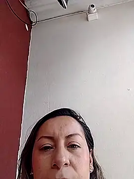 Snapshot of Katalina_S3xy chatting on November 3, 2025, 2:40 pm Katalina S3xy online show from November 3, 2025, 2:40 pm