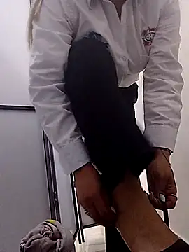 Snapshot of Katalina_S3xy chatting on November 26, 2025, 12:50 pm Katalina S3xy online show from November 26, 2025, 12:50 pm