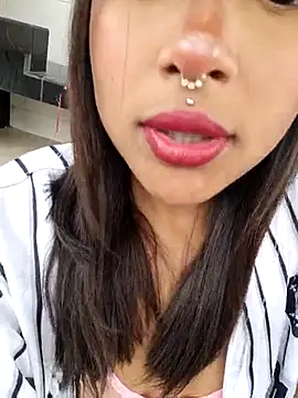 Mariangel 11 online show from February 17, 2025, 2:26 pm