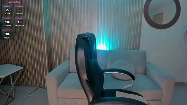 Snapshot of ValeriaRoldanX chatting on January 25, 2025, 6:34 am ValeriaRoldanX online show from January 25, 2025, 6:34 am