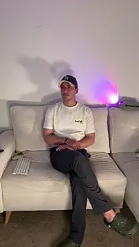 Snapshot of tiana_nave chatting on November 11, 2025, 3:39 am tiana nave online show from November 11, 2025, 3:39 am