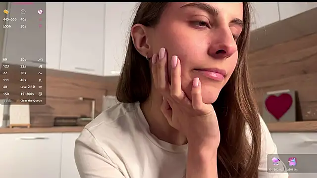 HellPeach online show from October 15, 2025, 8:53 pm