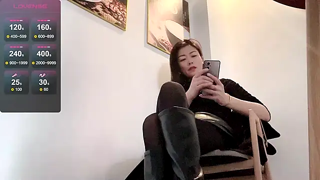 QianF-666 online show from January 24, 2025, 2:08 pm