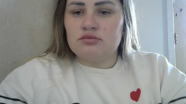 Snapshot of Honeydew-Waves chatting on November 19, 2025, 7:19 am Honeydew-Waves online show from November 19, 2025, 7:19 am