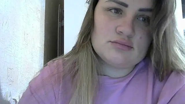 Snapshot of Honeydew-Waves chatting on November 24, 2025, 4:23 am Honeydew-Waves online show from November 24, 2025, 4:23 am