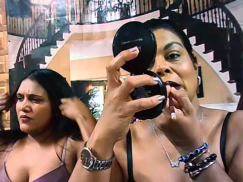 indianCherryPie online show from October 14, 2025, 6:47 am