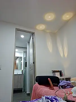 Selena blake online show from February 16, 2025, 2:42 am