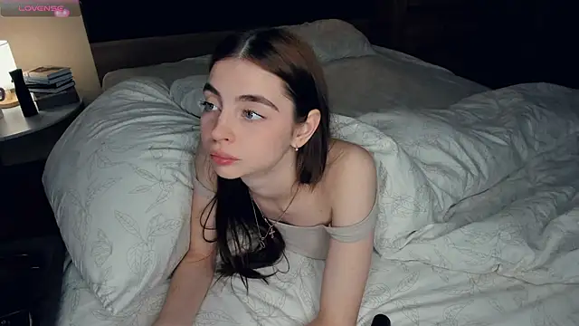 MaryJacksoon online show from January 7, 2025, 9:07 am