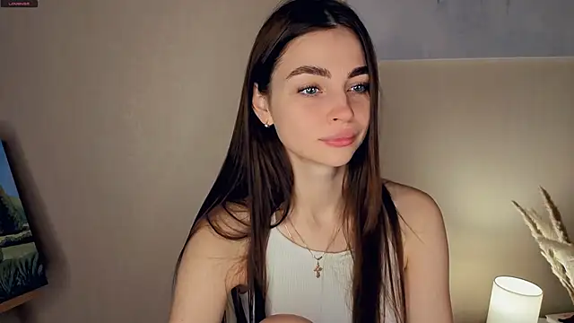 MaryJacksoon online show from October 17, 2025, 7:44 am