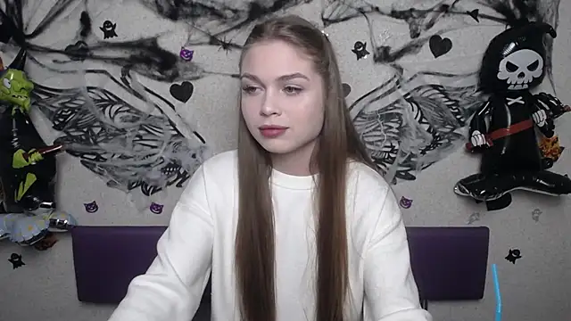 LaraPika online show from October 25, 2025, 5:08 pm