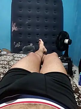 Snapshot of 1995eduardo chatting on February 20, 2025, 2:40 am 1995eduardo online show from February 20, 2025, 2:40 am