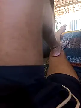 Snapshot of 1995eduardo chatting on February 20, 2025, 5:07 pm 1995eduardo online show from February 20, 2025, 5:07 pm