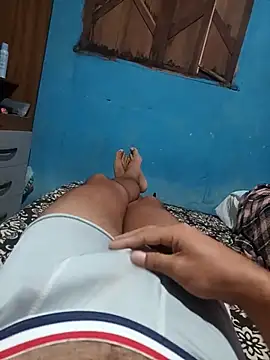 Snapshot of 1995eduardo chatting on February 25, 2025, 10:04 am 1995eduardo online show from February 25, 2025, 10:04 am