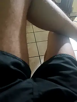 Snapshot of 1995eduardo chatting on March 6, 2025, 1:27 am 1995eduardo online show from March 6, 2025, 1:27 am