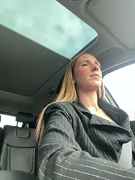 lola tentatiion online show from February 27, 2025, 1:38 pm