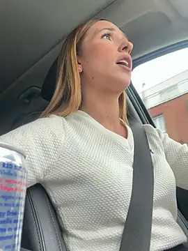 lola tentatiion online show from March 11, 2025, 1:12 pm